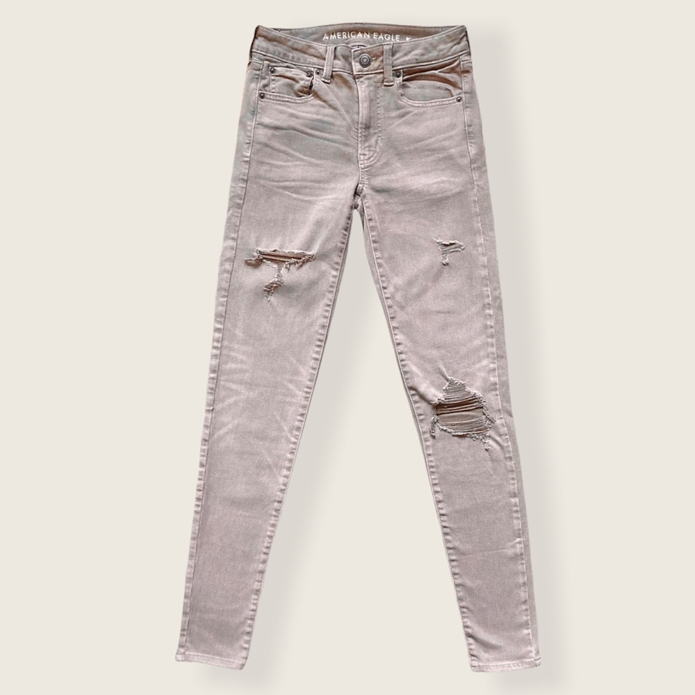 NWT American Eagle ‘Long’ Highrise Distressed Jeggings